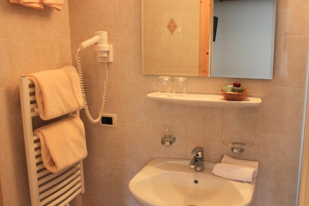 Albergo Alisander Corvara In Badia Room photo