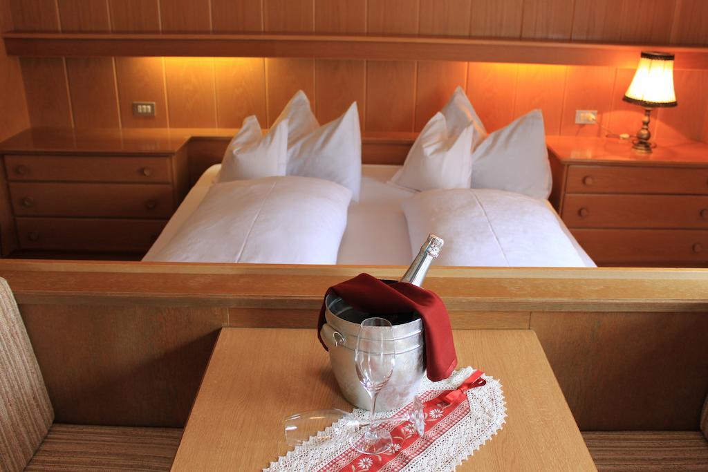 Albergo Alisander Corvara In Badia Room photo