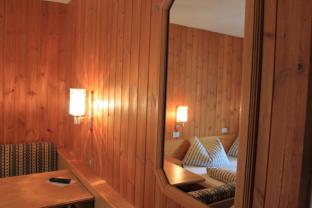 Albergo Alisander Corvara In Badia Room photo
